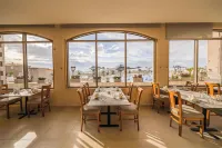 Petra Pillars Luxury Hotel - bars