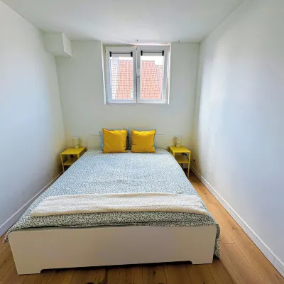 Cozy 1BR With Living Room Near City Hotels near Bloemekenswijk