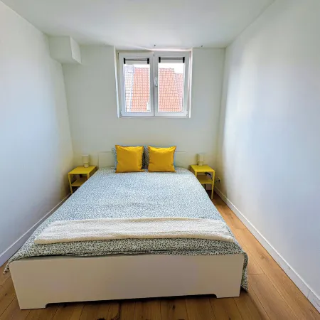 Cozy 1BR With Living Room Near City