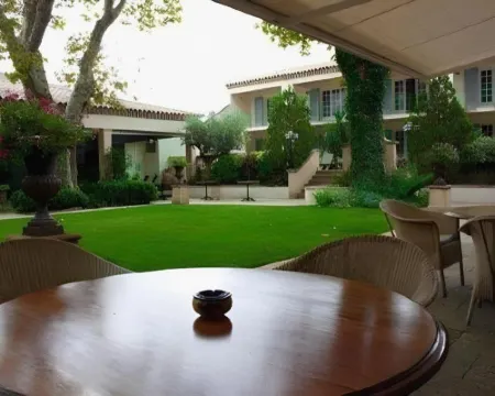 La Villa Mazarin Hotels in Gard