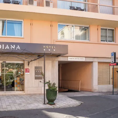 Hotel Diana
