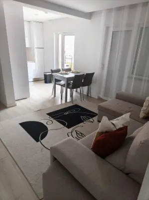 Morden Spacious Apartment - Apartments