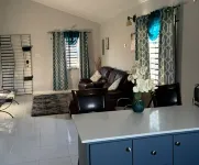 New Cozy Entire Home 2-Bedroom in Private Gated Community / WiFi & AC โรงแรมใน
