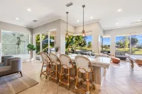 Newly Remodeled PGA West Golf Course Estate with Private Pool and Jacuzzi!