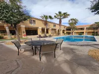 Best Western Plus Chihuahua Aeropuerto - Swimmingpools