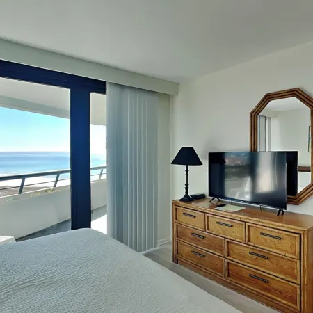 Edgewater #1402