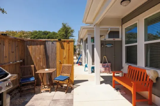 CrabaCabana: the Heart of Corolla Beach Life/Steps to Sand<10 Min.