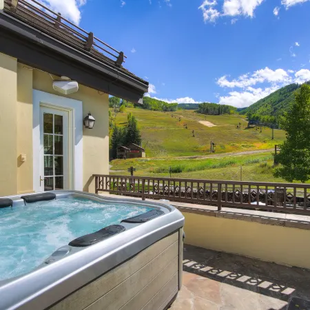 Lodge at Vail, A RockResort