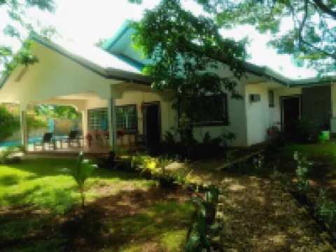 Acacia Sunset Village Inn Hotel di 