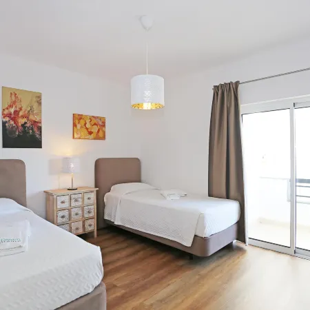 B61 - Carnation Sun Apartment in Lagos