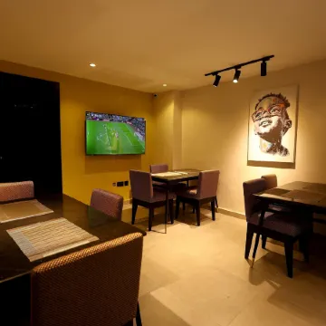 Five Clover Hotel Ilupeju