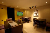 Five Clover Hotel Ilupeju