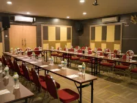 Green Red Hotel Syariah Jombang Hotel a Peterongan