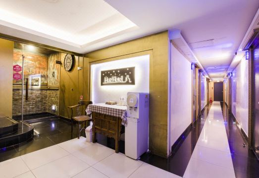 논현 휴 내부 시설