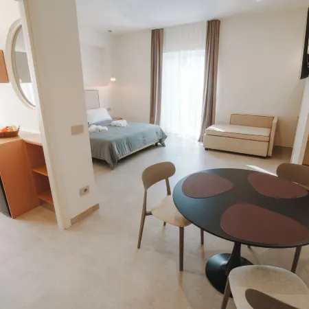 AB-apartHotel