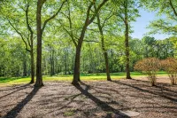 Sleeps 6 @ New Seabury w/ Pool - All Season Modern Condo! Hotels in Mashpee