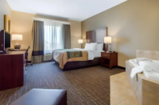 Comfort Inn & Suites Norman Near University