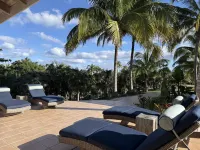 Rocks Retreat 2 Bedroom Home - parking