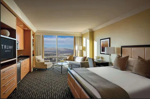 Vegas Luxury Trump Tower Studio 2615 - Condos
