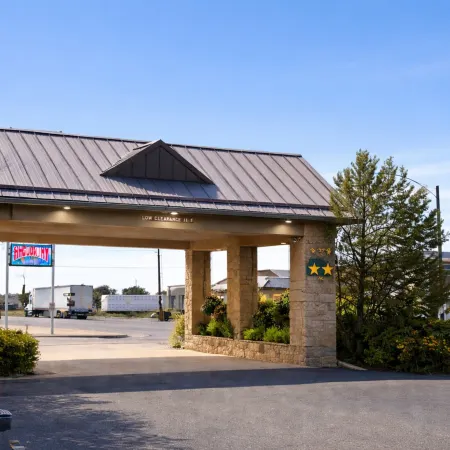 Sundowner Inn Forsyth I 94 Отели в г. Форсайт