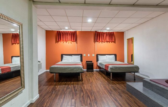 Motel 6 Elizabeth, NJ - Newark Liberty Intl Airport