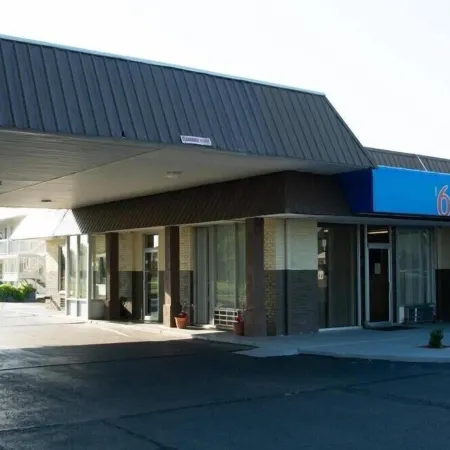 Motel 6 Brinkley, AR