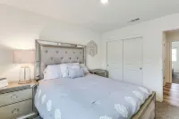 Pool Table and Patio! Spacious Merced Getaway - 3-Star