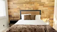 Luxe 10 guest Cabin/Skiing/Pools/Tennis/Gym/Hiking