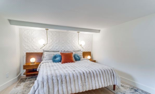 2 Mi to Downtown Denver Stylish Gem with Fireplace!