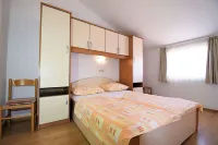 Apartments Mirjana V - 3 tähden