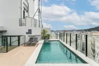 The Bridge by Viva - Prédio Com Piscina No terraço e Academia em Floripa - Pool