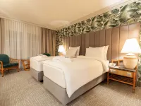 Eventhotel Pyramide Hotels near 23. Liesing