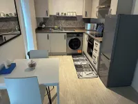Pristine & Cozy 3 bed 2 Bath Apartment in a Great Location