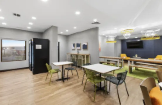 Spark by Hilton Abingdon I-81 Near Fairgrounds