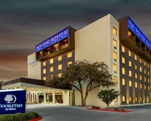 DoubleTree by Hilton Lubbock University Area Hotels in Lubbock