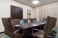 Hawthorn Suites by Wyndham Wheeling at the Highlands - Pet Friendly