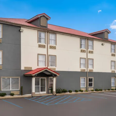 Super 8 by Wyndham Chattanooga East - Hamilton Place