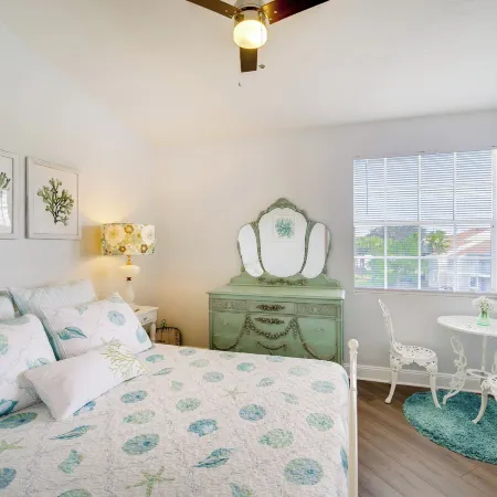 Walk to Canova Beach Park: Couple's Coastal Condo