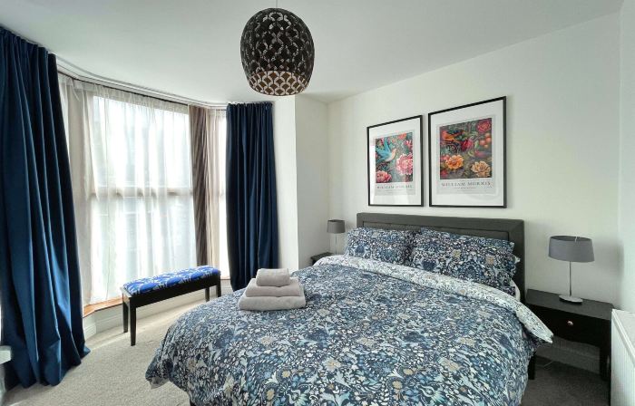 Modern 1 Bed Flat in Barnsley