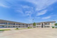伊克諾旅館 - 停車場