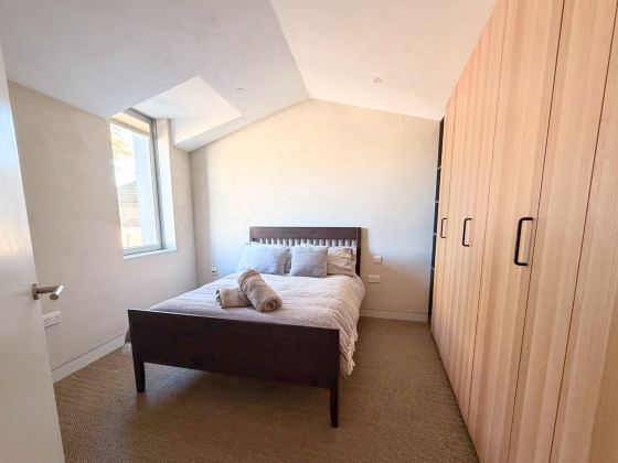 GuestReady Essential - Modern home with garden