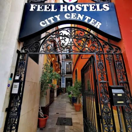 Feel Hostels City Center