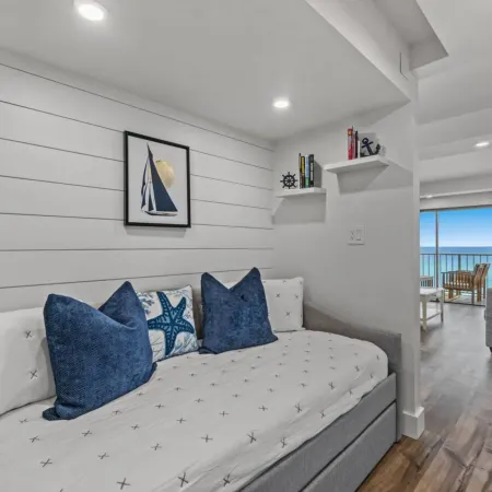 Summit 803 - Luxury Beach Resort Condo *1-6 People