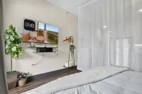 12min DT   6min Domain   Studio-Pool  Free Parking - Homestays