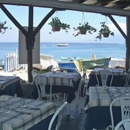 Hotel Baia di Puolo Отели рядом с достопримечательностью «Пляж Петерс»