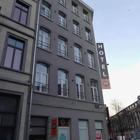 Urban City Centre Hostel Отели рядом с достопримечательностью «Станция метро Hallepoort»