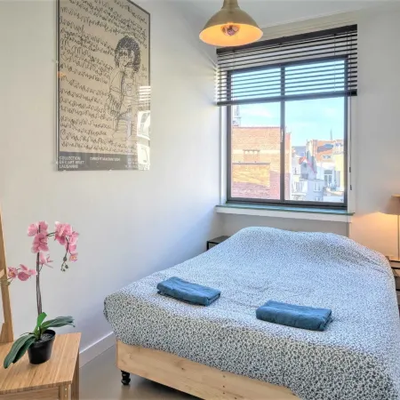 Family Retreat with Balcony in Meir