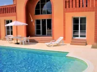 Golf-side Sanctuary in Mazamet - Villas