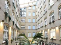 Singer109 Hostel, Hotel & Apartment Hotels near Arkonaplatz