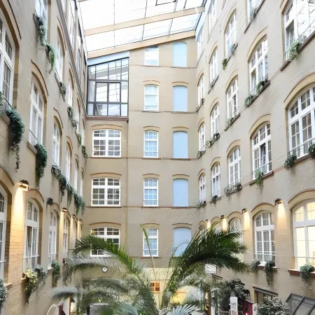 Singer109 Hostel, Hotel & Apartment